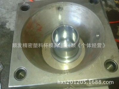 雙層連體啤酒杯 廠家、價(jià)格與產(chǎn)品特點(diǎn)全解析